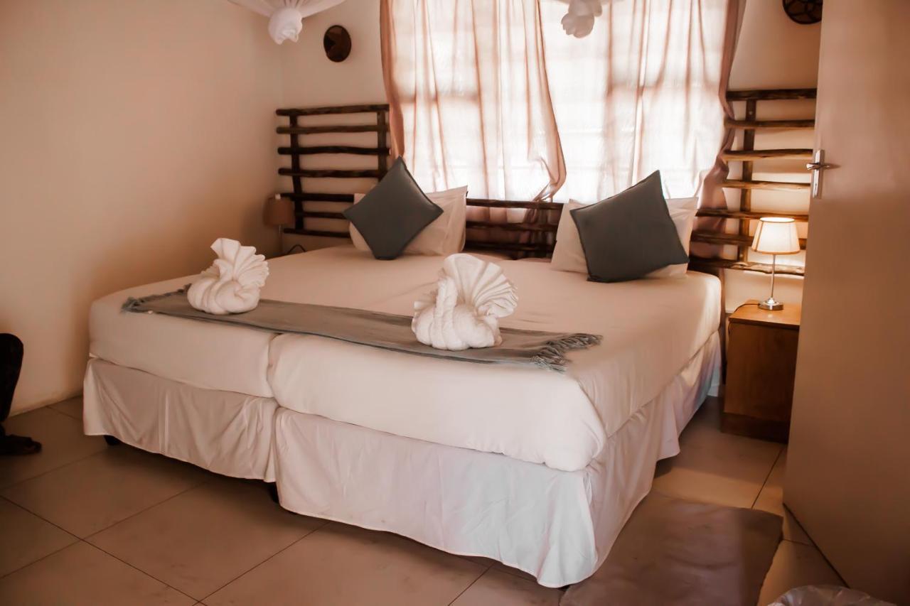 Leeville Guesthouse Kasane Dış mekan fotoğraf