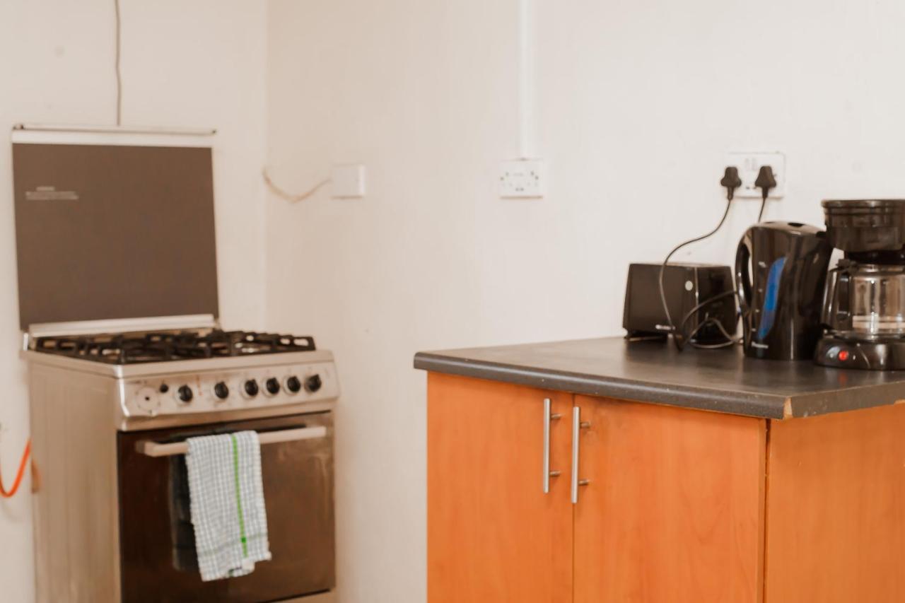 Leeville Guesthouse Kasane Dış mekan fotoğraf