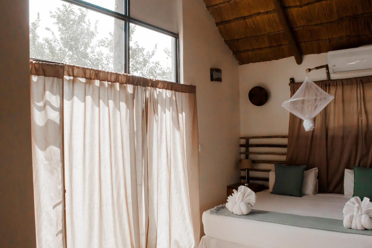 Leeville Guesthouse Kasane Dış mekan fotoğraf