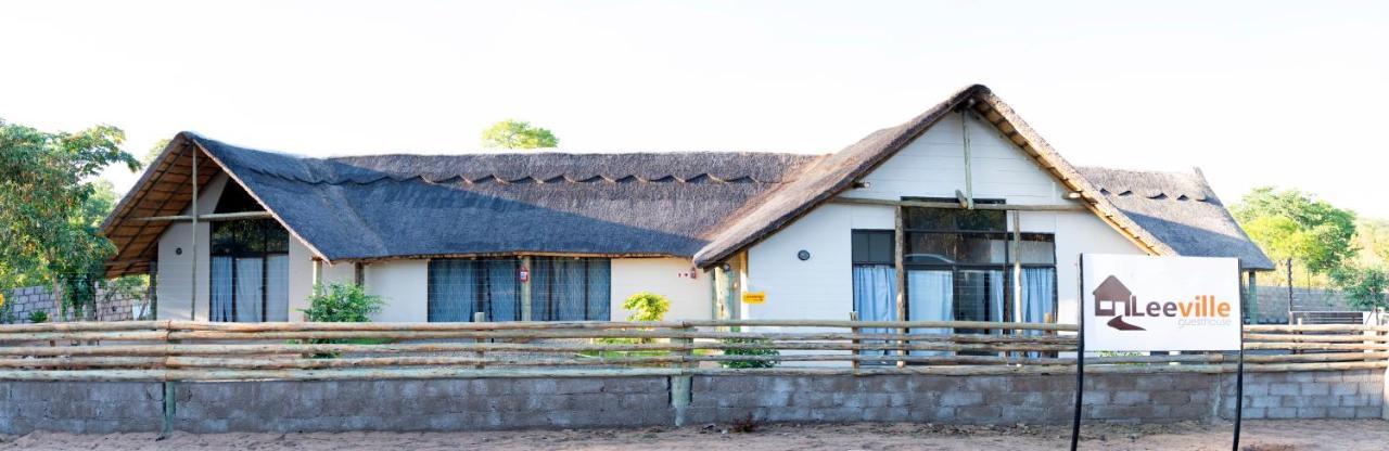 Leeville Guesthouse Kasane Dış mekan fotoğraf